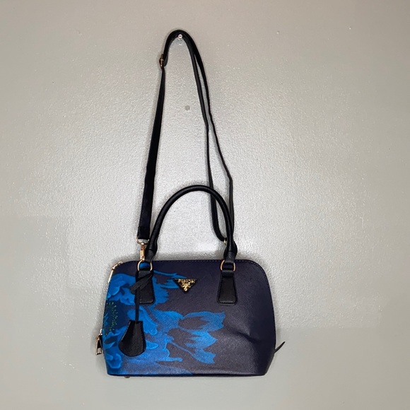 Finon milano  purse - Picture 1 of 8